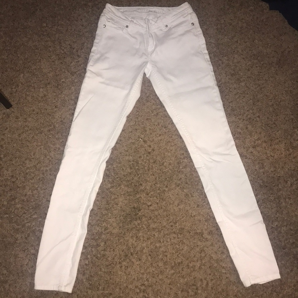 Almost famous white pants